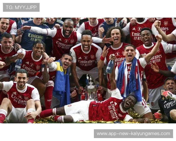 曼城决赛对阵阿森纳,四冠争夺战激烈上演 曼城决赛对阵阿森纳,四冠争夺战激烈上演