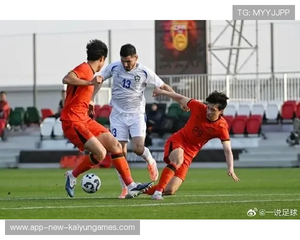 谢文能边路内切后低传,助攻林良铭禁区内抢点得分 谢文能边路内切后低传,助攻林良铭禁区内抢点得分